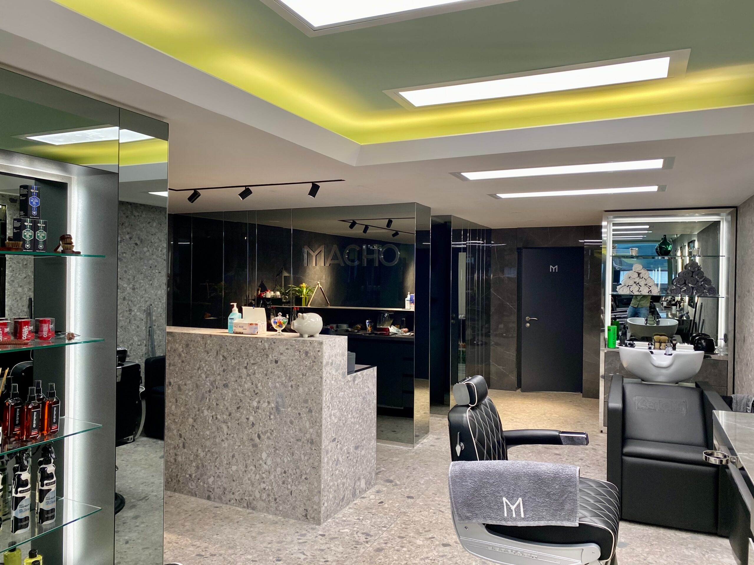 Macho Men Barbershop Detail